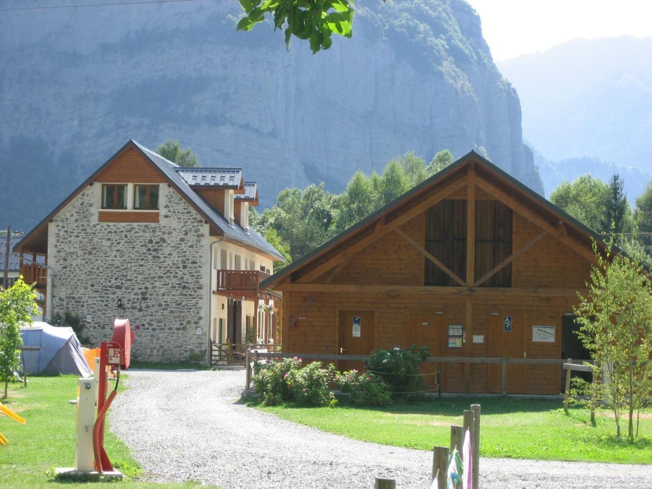 Le Bourg-dʼOisansFerme Noemie别墅 外观 照片